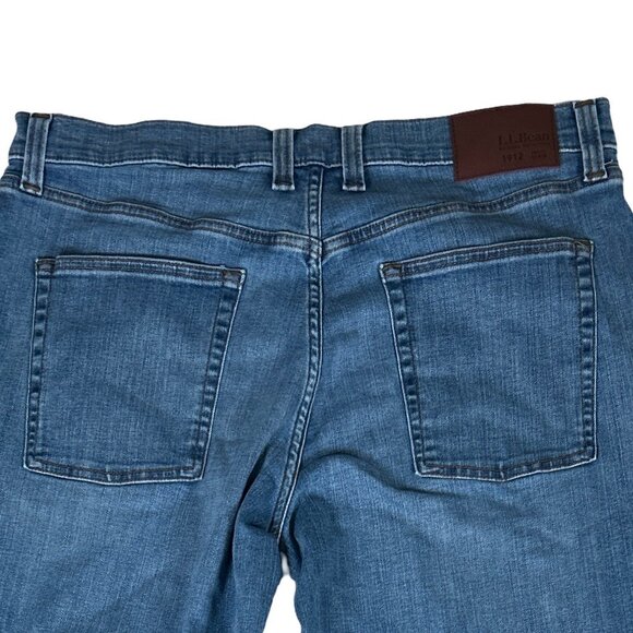 LL Bean Classic Fit Straight Leg Jeans, Size 36/29 - Picture 5 of 12